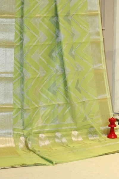 Cotton Alfi Zari Woven Saree